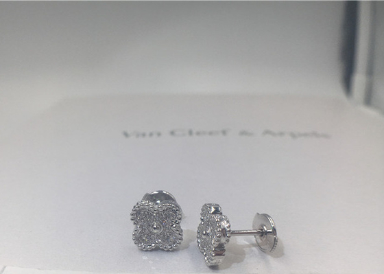 ヴァンCleef Arpels甘いアルハンブラEarstuds 18Kのホワイト ゴールドの円形のダイヤモンド