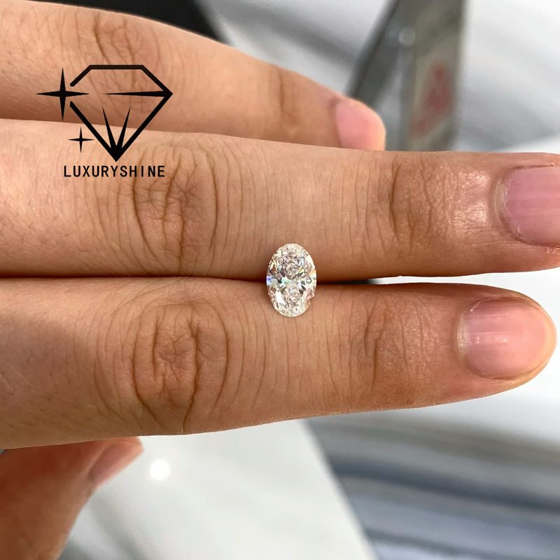 品質 LuxuryShine 0.1-10CT VS2 実験室で栽培されたダイヤモンド D-F 色 白 円形 IGI 証明書 3EX 切断石 卸売 工場