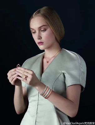 品質 ミディアム モデルVCAの実質18k金のPerleeの署名のブレスレットの白いバラのイエロー・ゴールド 工場