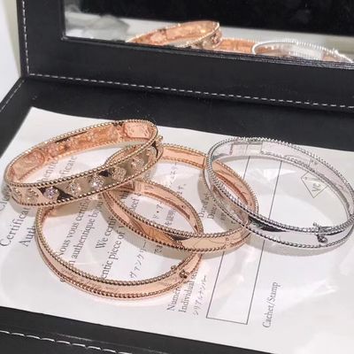 品質 ミディアム モデルVCAの実質18k金のPerleeの署名のブレスレットの白いバラのイエロー・ゴールド 工場