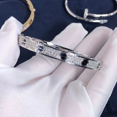 品質 上限の宝石類18Kの金車層愛ブレスレットのダイヤモンドは女性のために舗装した 工場