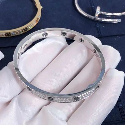 品質 上限の宝石類18Kの金車層愛ブレスレットのダイヤモンドは女性のために舗装した 工場