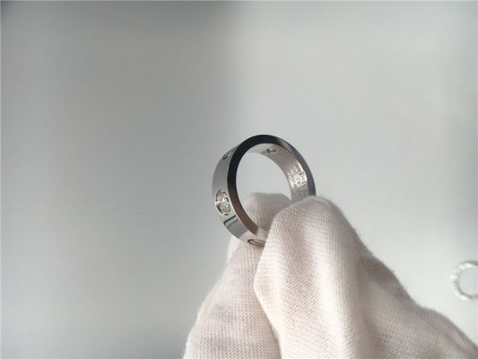 品質 宝石用原石愛リング無し、3個のダイヤモンドが付いているB4032500 18Kのホワイト ゴールド リング 工場