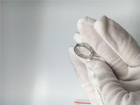 品質 18Kダイヤモンドのない白く贅沢な金の宝石類愛結婚指輪B4085100 工場