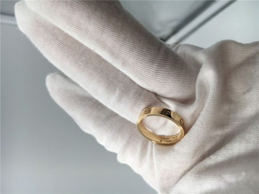 品質 シンプルな設計の上限の注文の宝石類愛リング結婚指輪 工場