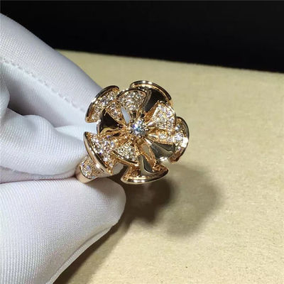 品質 花の定形リング結婚式/約束のための贅沢な宝石類18Kの金のダイヤモンド 工場