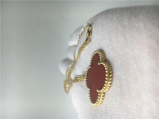 品質 赤い花の形のLongVan Cleef Arpels 18Kの金のネックレス ダイヤモンド無し 工場