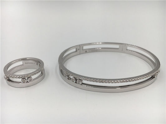品質 形の移動ダイヤモンドのブレスレット、女性18kホワイト ゴールドの腕輪のブレスレットにサドルを置いて下さい 工場