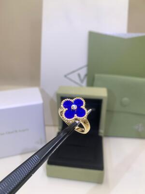 Icon LuckヴァンCleefおよびArpelsアルハンブラ リング イエロー・ゴールドのカーネリアンのダイヤモンドVCARD40800