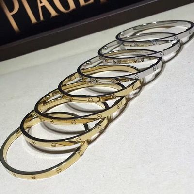 品質 宝石類18Kの金のブレスレット、薄い愛によって個人化される金のネックレス小さいモデル 工場