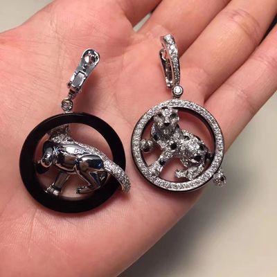 品質 ダイヤモンド18Kの金のイヤリングの宝石類のPanthèRe Deのホワイト ゴールドのエメラルドのヒスイのオニックス 工場
