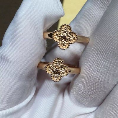 品質 VCARO8DE00ヴァンCleefおよびArpelsの宝石類甘いアルハンブラはローズ/18k金を鳴らします 工場