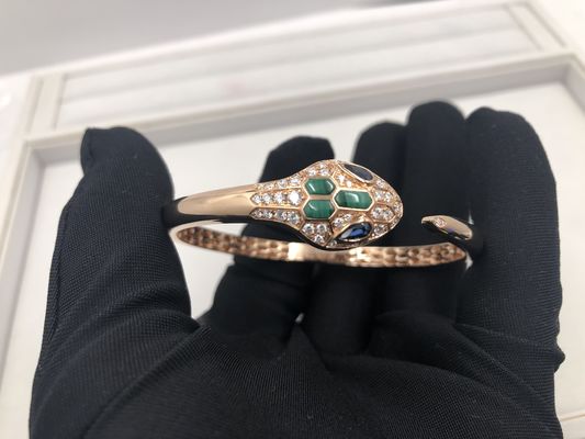 品質 贅沢な宝石類のSnakewomensの魅力のブレスレットはダイヤモンドが付いている18 Ktのピンクの金をカスタマイズした 工場