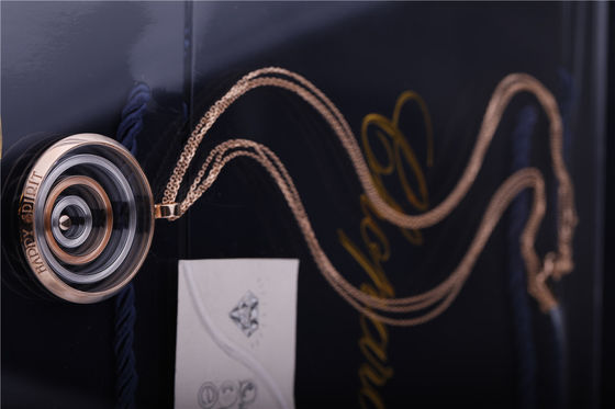 品質 幸せな精神の長いネックレスのChopardの宝石類ローズおよびホワイト ゴールドのダイヤモンドのペンダント795014-9001 工場